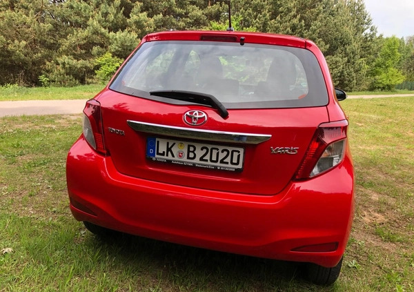 Toyota Yaris cena 26999 przebieg: 139000, rok produkcji 2012 z Sławków małe 781